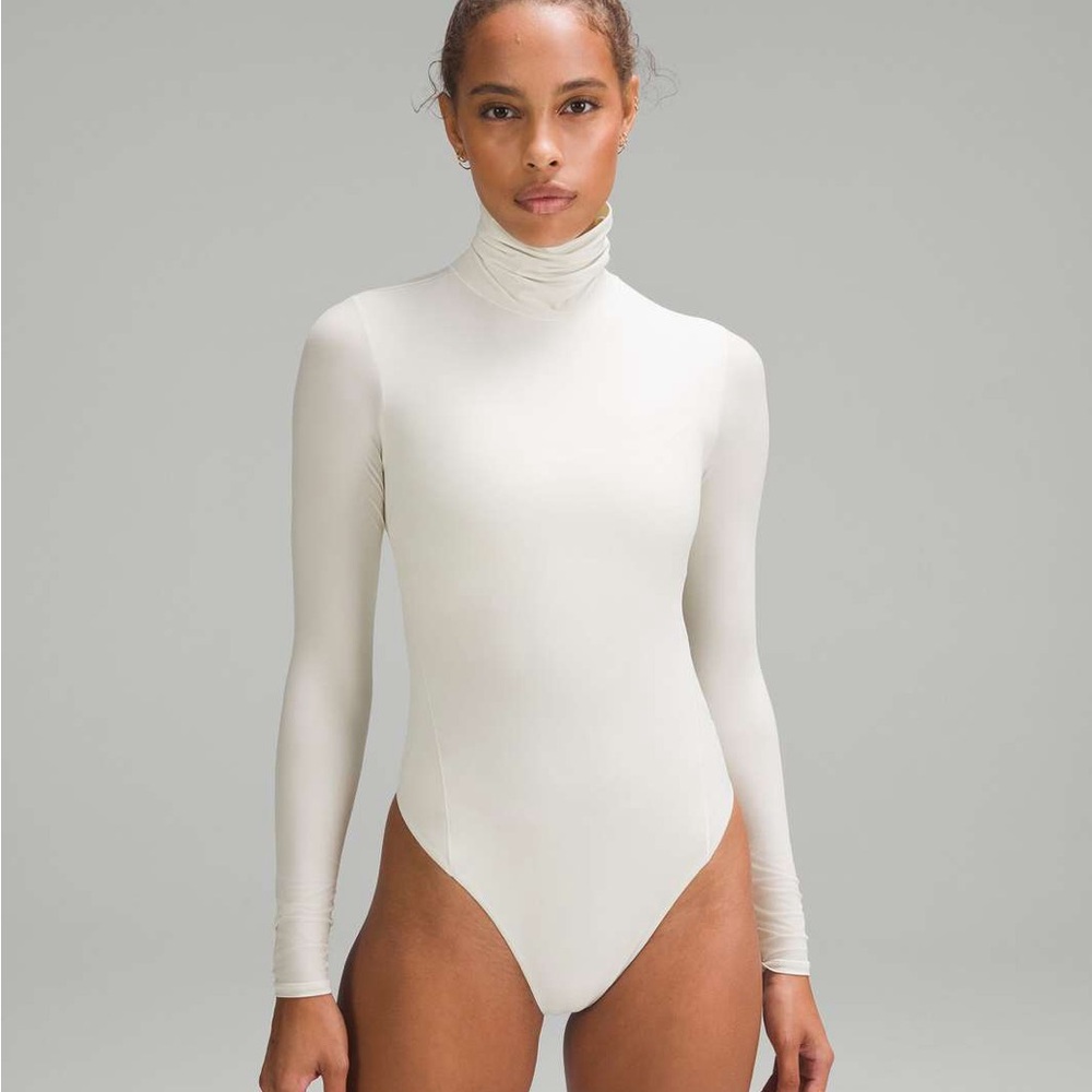Lululemon Wundermost Ultra-Soft Turtleneck Long-sleeve Bodysuit